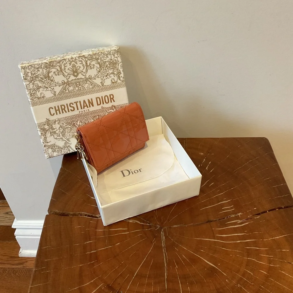 Lady Dior Coral Cannage Patent Leather Wallet with Charm - Picture 8 of 8